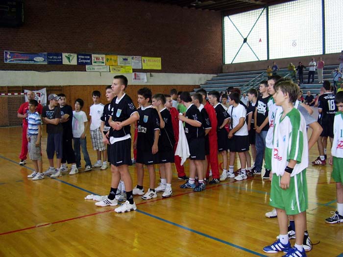 Maglaj, ml.kad. - postrojavanje najboljih